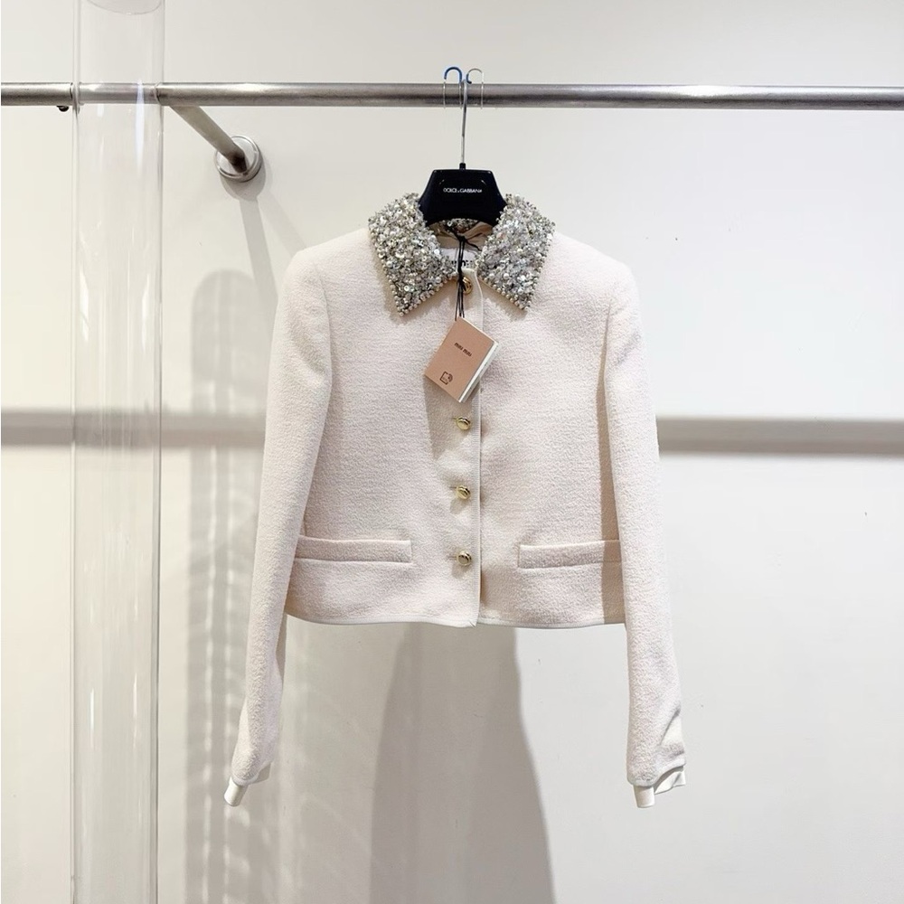 🚩steal authentic Miu Miu Cream Blazer with Embellished Collar